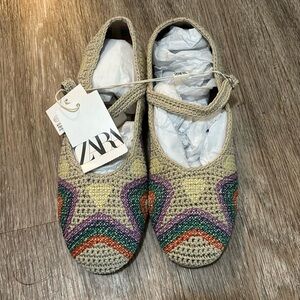 Brand new ZARA youth 5.5 crochet Maryjane flats